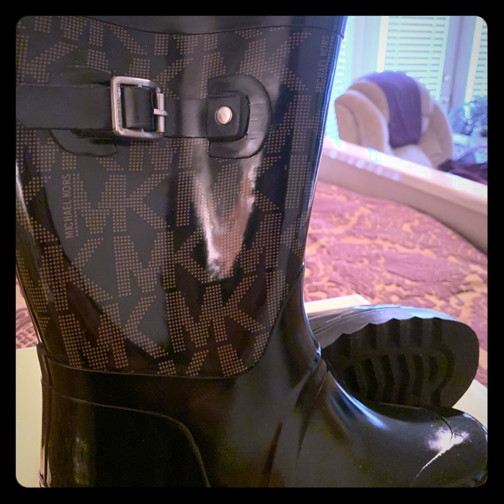 Michael Kors logo rain boots